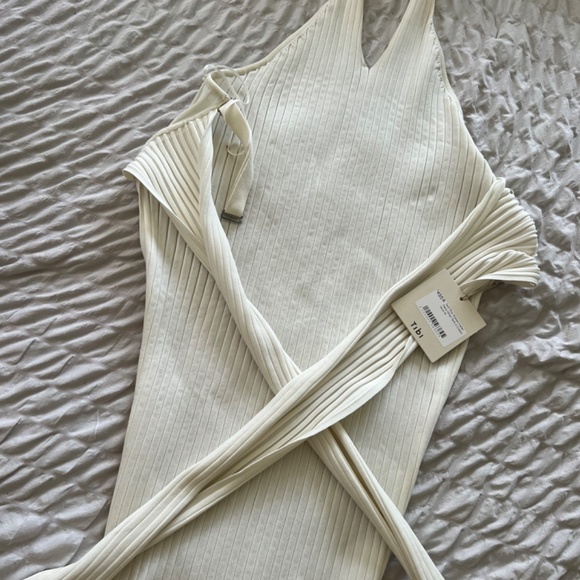 Tech Poly Ribbed Halter Wrap Tank - Picture 3 of 4